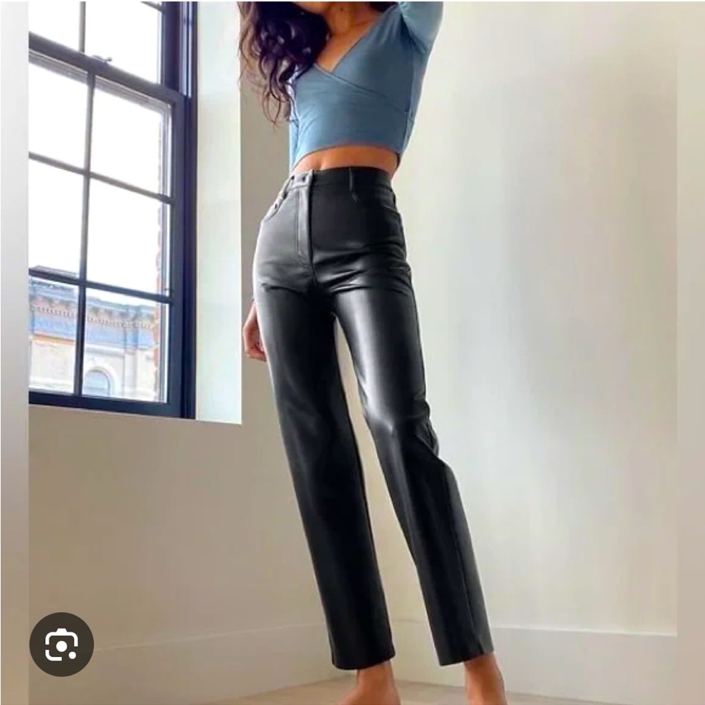 Pristine Aritzia Melina vegan leather kick pants black